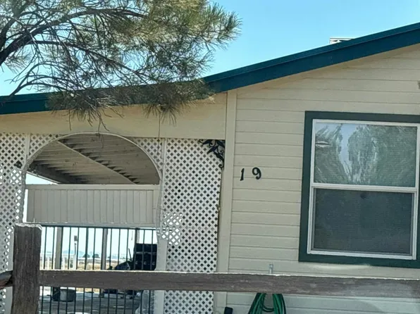 19 Camey St, Belen, NM 87002