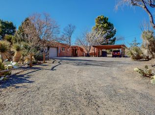 75 Fourwing Ct, Corrales, NM 87048
