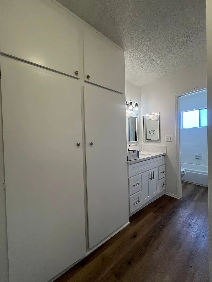 El Sorano Apartments — Photo 3