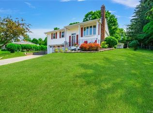253 Oak Ridge Dr, Middletown, CT 06457
