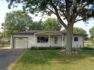 208 Center Dr, Mooresville, IN 46158