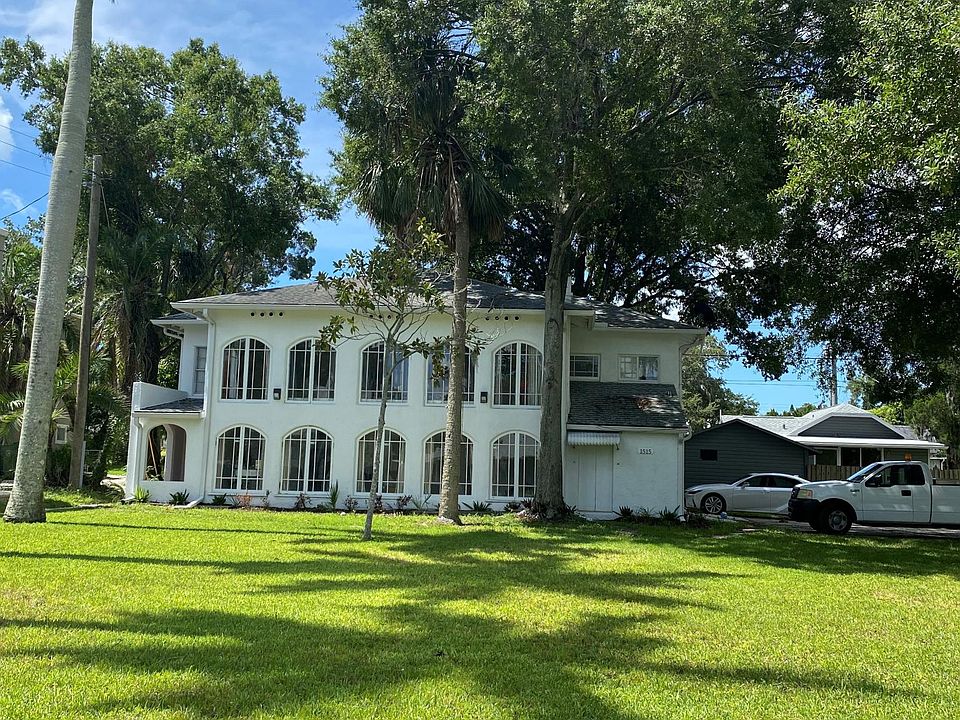 View of the house from the street