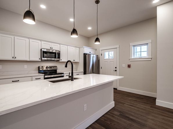 261 Main St #2, Bridgton, ME 04009