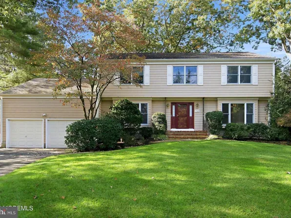 795 Foothill Ct, Toms River, NJ 08753