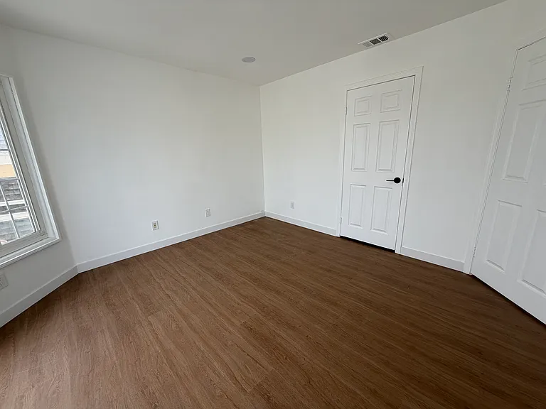 218 Orange St — Photo 11