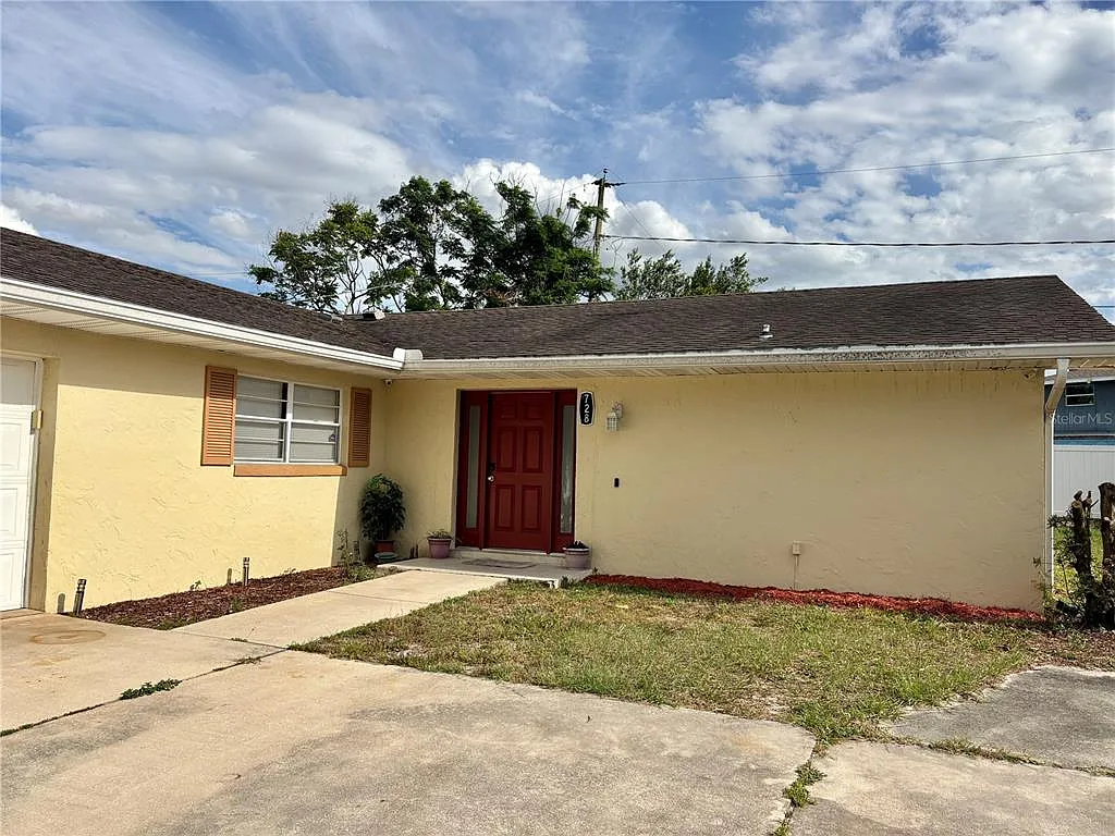 3 bed, 2.0 bath, 1664 sqft, $1,900 — Photo 4