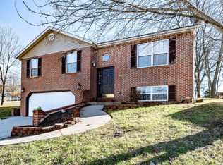 5007 Willowby Dr, Jefferson City, MO 65109