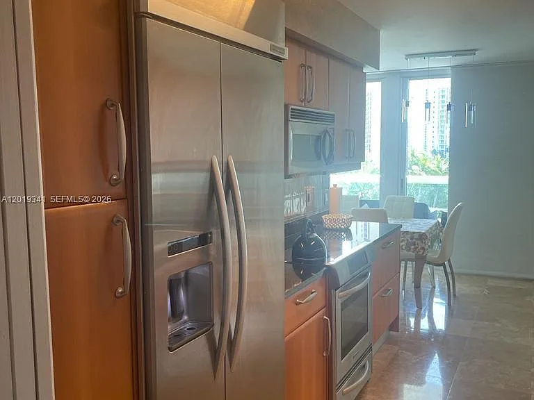 16500 Collins Ave #652 — Photo 7