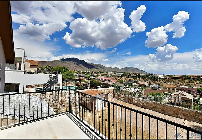 6372 Franklin Ridge Dr — Photo 38