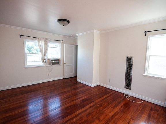 3rd image of 2217 Echo Park Ave