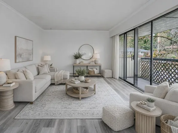 590 Whiting Way #314, Coquitlam, BC V3J 3R9