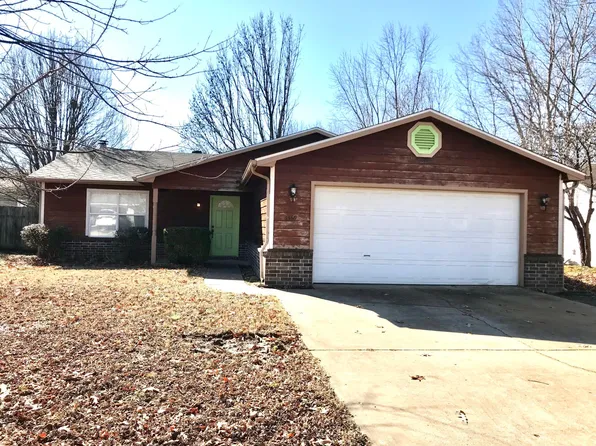 3369 W Vassar St, Fayetteville, AR 72704