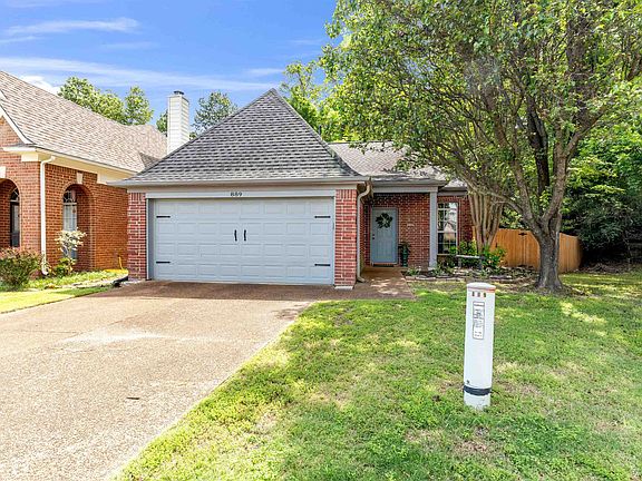 3rd image of 889 Abbey Grove Ln