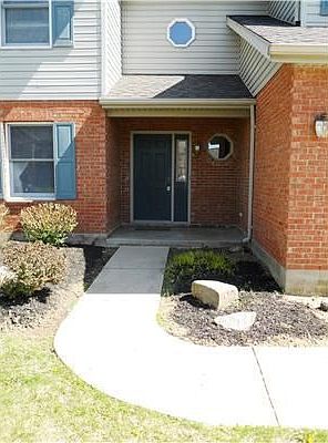 3rd image of 452 Greensward Dr
