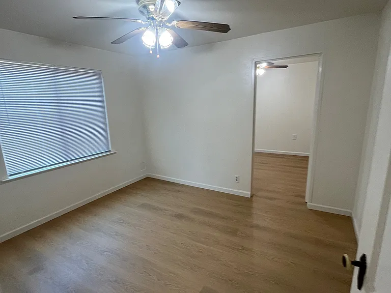 18267 Canyon Rd — Photo 9