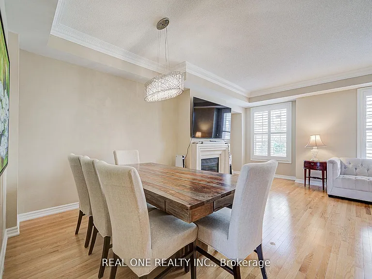 9 Ruskov Ln #UPPER — Photo 6