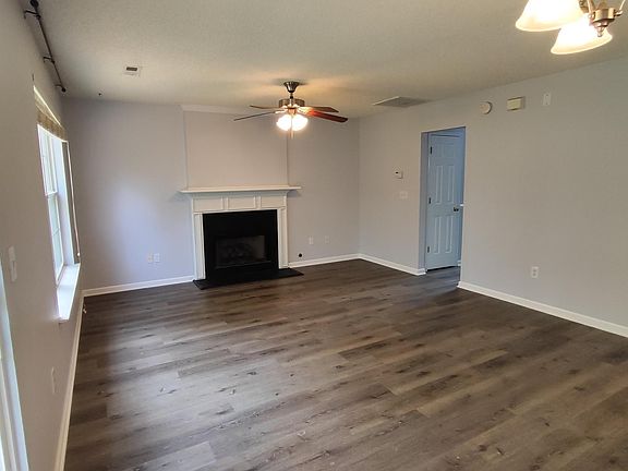 4th image of 101 Millsmith Ct