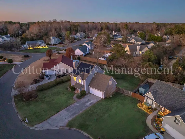 7106 Haven Way — Photo 40