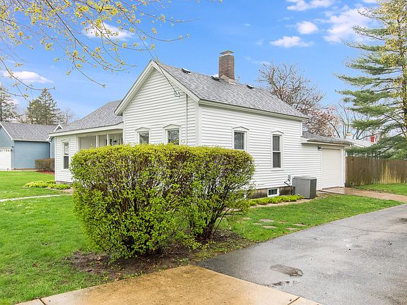 3rd image of 184 N South Elgin Blvd
