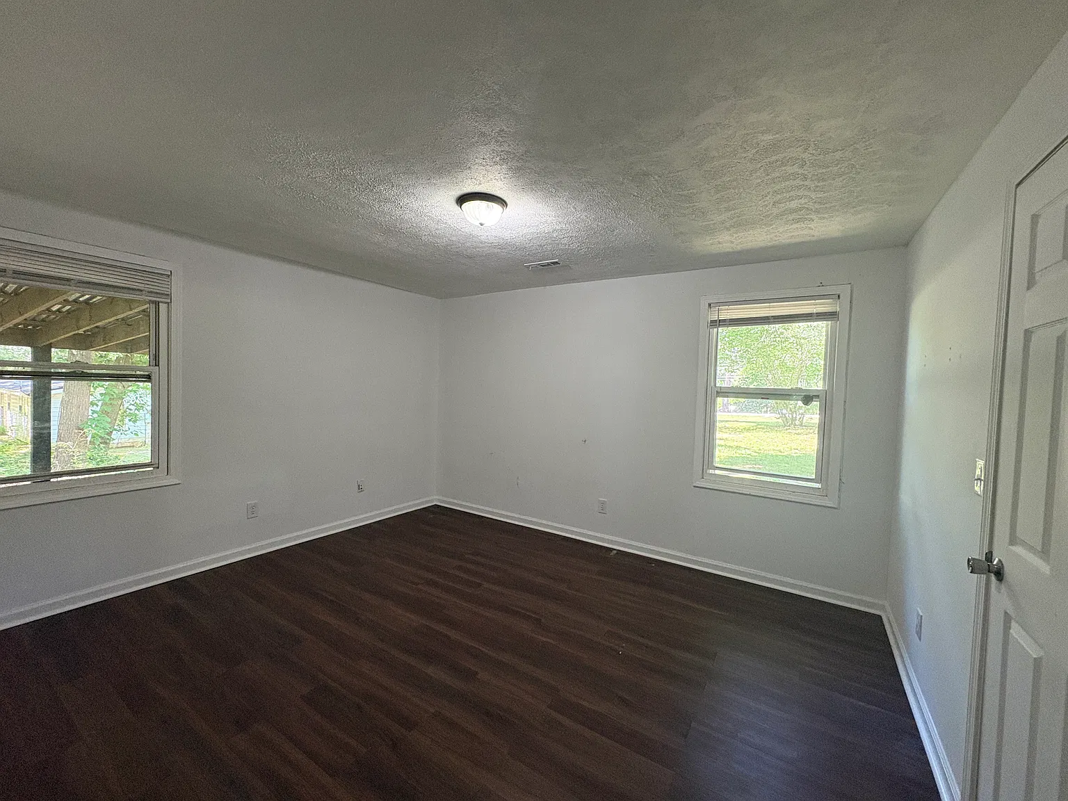 3 bed, 1300 sqft, $1,795 — Photo 4