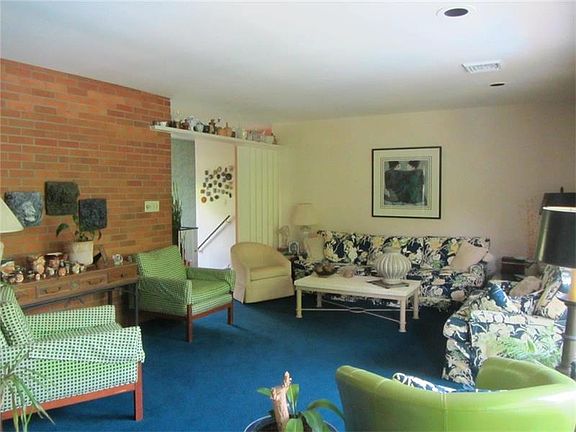 4th image of 729 Morningstar Dr