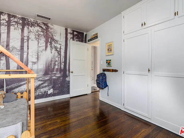6601 Rubio Ave — Photo 21