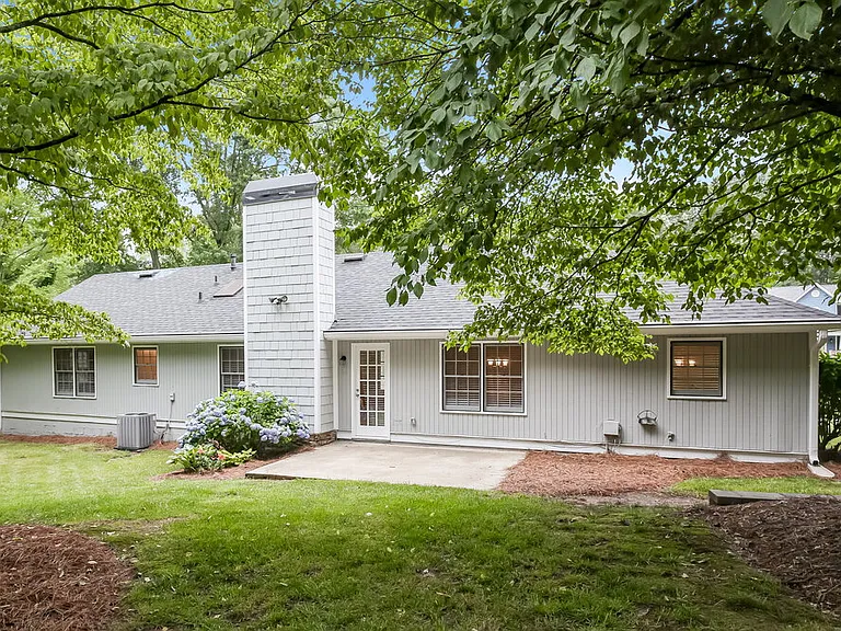 1882 Falcon Wood Dr NE — Photo 16
