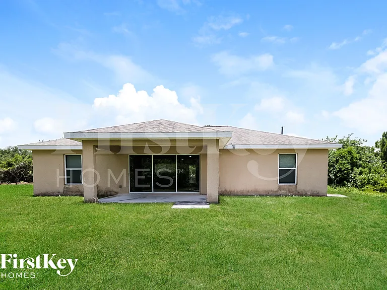 915 Kanuga St E — Photo 17
