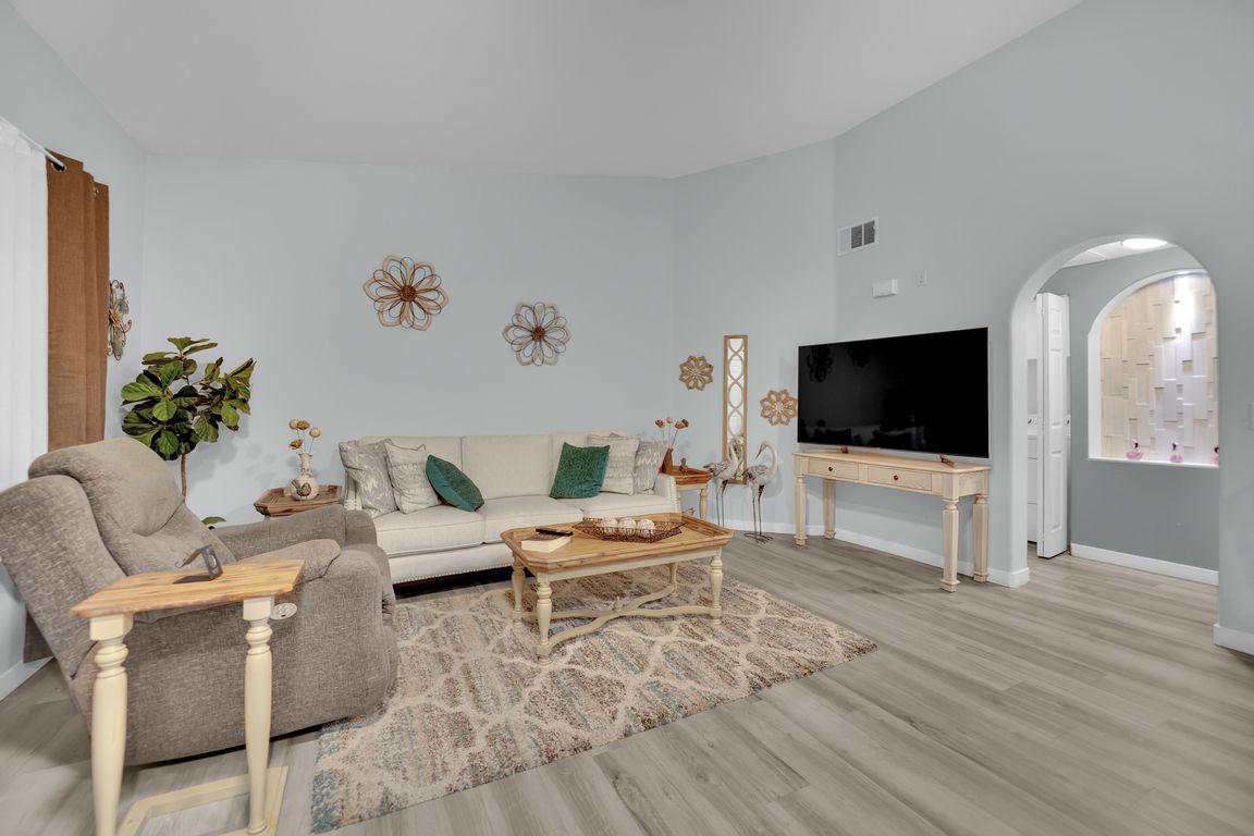 next background image