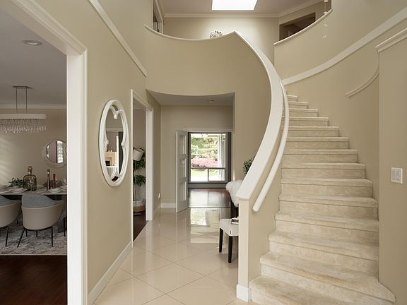 3rd image of 5686 Cornwall Pl