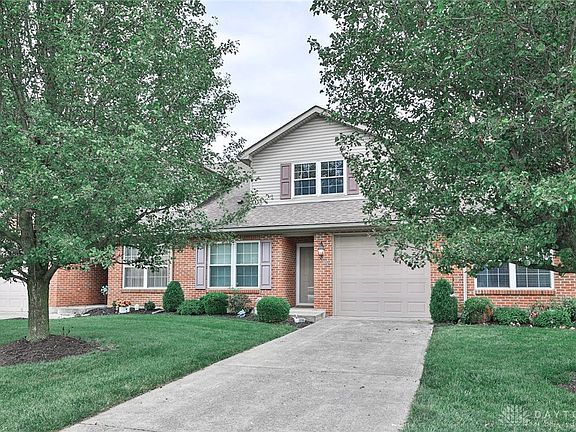 2nd image of 23 Robinwood Ct