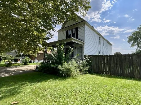 2467 Cudaback Ave, Niagara Falls, NY 14303
