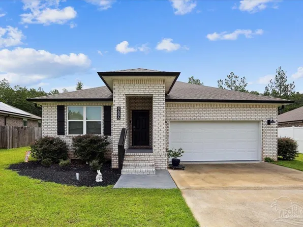 4686 Red Oak Dr, Milton, FL 32583