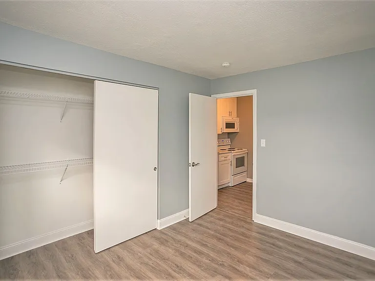 76 W Bagley Rd — Photo 38