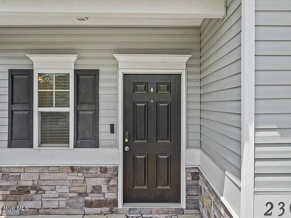 5th image of 230 Timberline Oak Drive