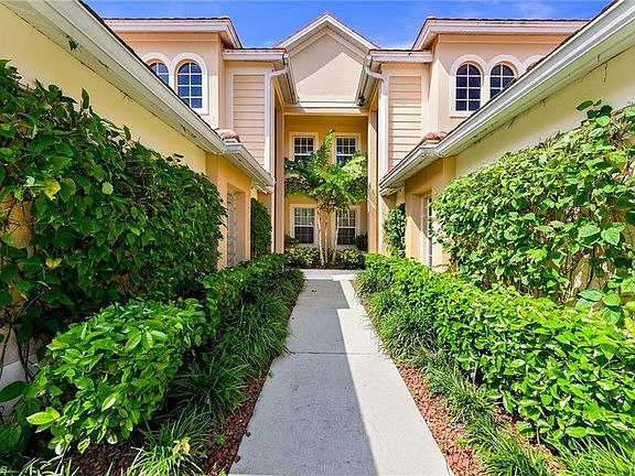 2nd image of 3211 Sea Haven Ct Se #3