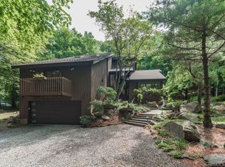 16 Country Brook Rd, Prospect, CT 06712