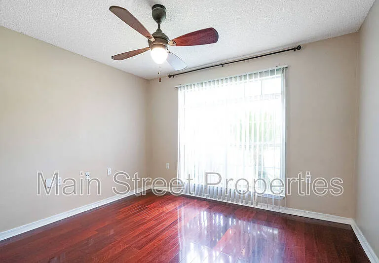 1490 Newcastle Way — Photo 14