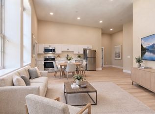 80 Lake St #204, Auburn, ME 04210