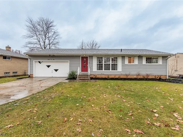 8630 Big Creek Pkwy, Strongsville, OH 44149