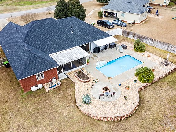 2nd image of 348 Willow Lake Dr