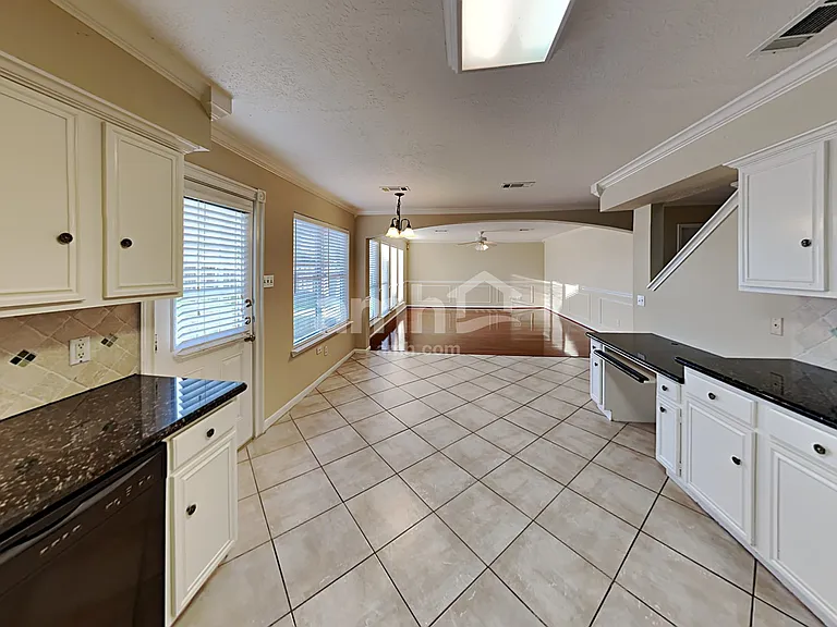 4422 Hardwood Glen Dr — Photo 4