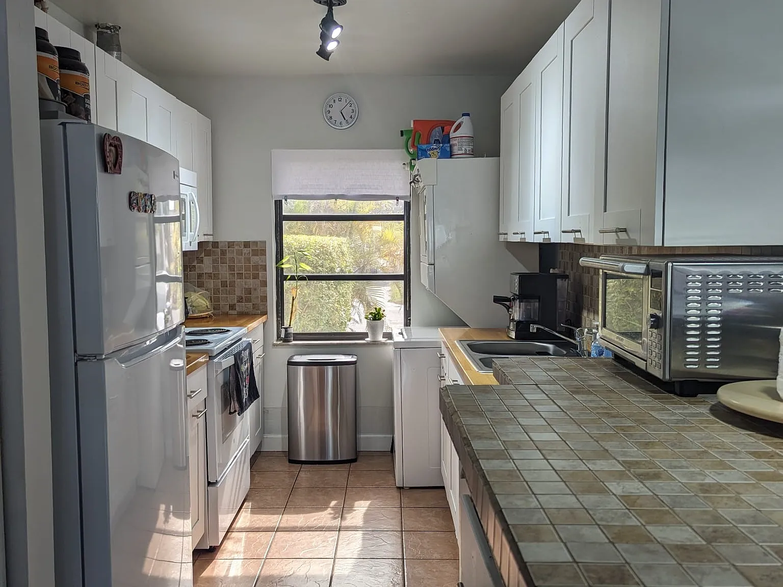 13928 SW 52nd Ln — Photo 1