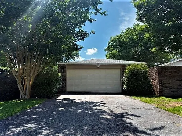 18 Towncrier Ct, Mobile, AL 36608
