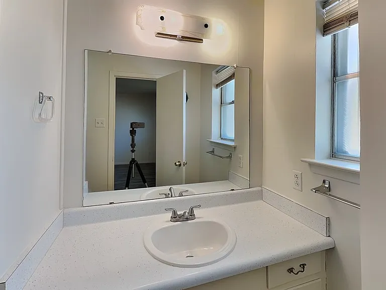 6220 Wheaton Dr — Photo 7