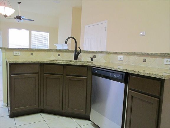 4th image of 4916 Drexel Dr