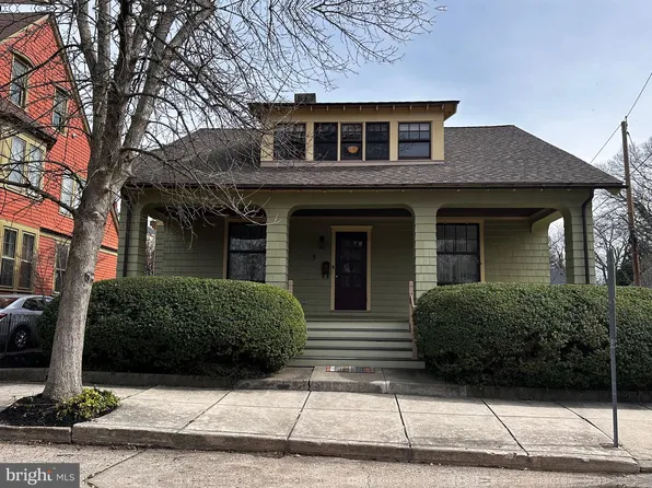 5 Farnsworth Ave, Bordentown, NJ 08505