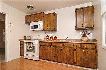 Kitchen :: 536 B St