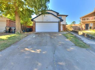 502 Stoneridge Dr, Moore, OK 73160