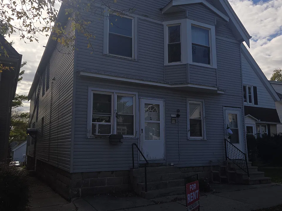 3749 E Plankinton Ave #1